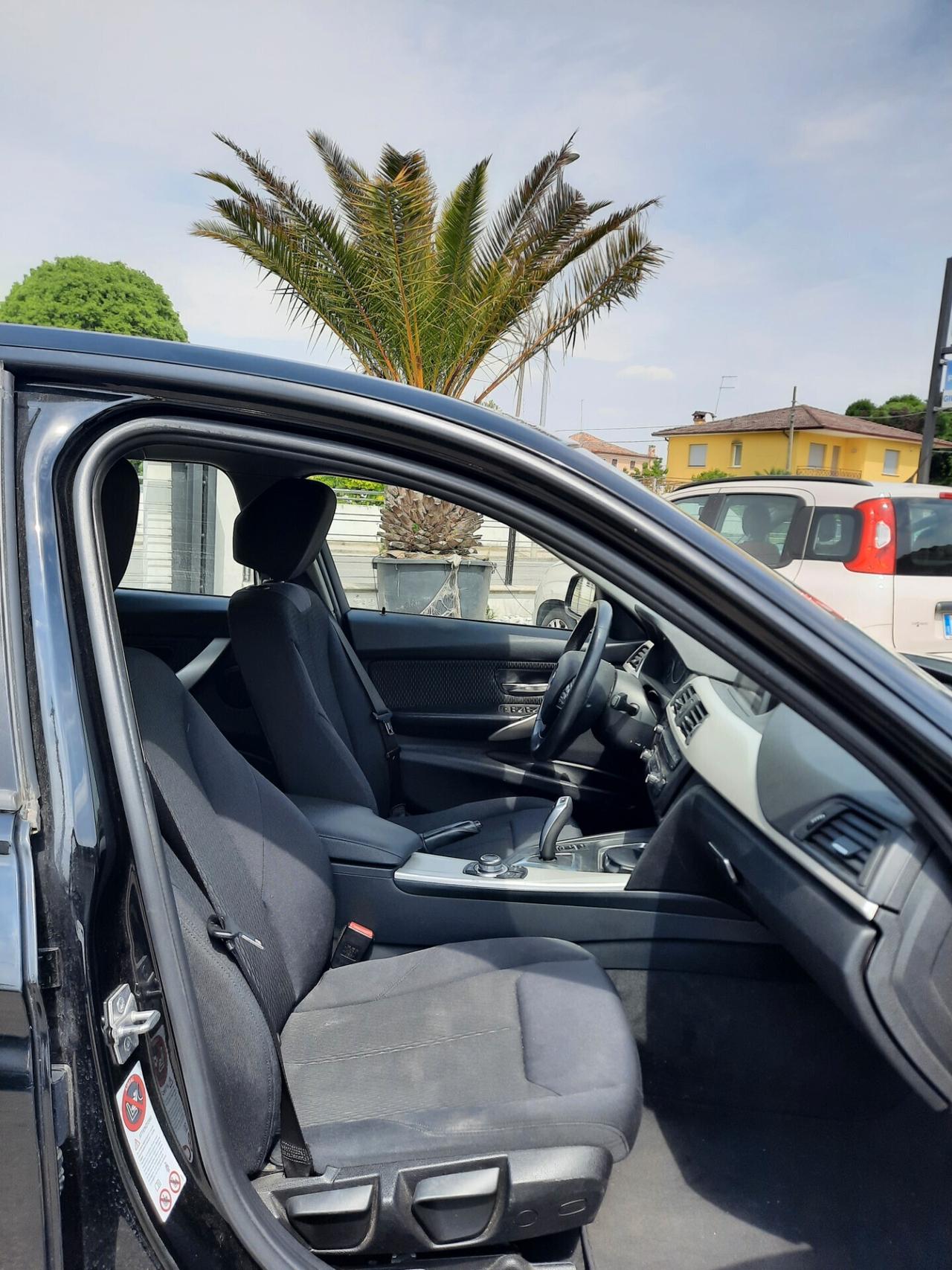 Bmw 318 318d Touring Automatico Navi