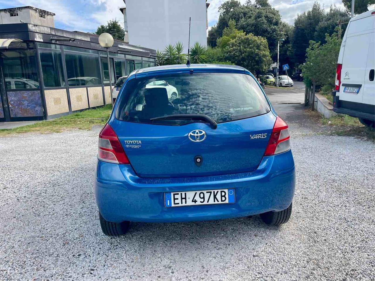 TOYOTA YARIS - 1.0 - PER NEOPATENTATI