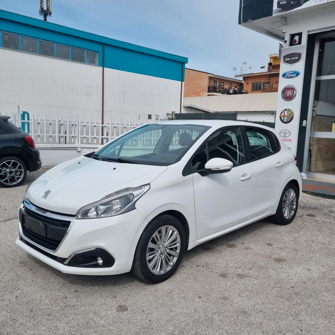 Peugeot 208 82CV 5 porte Active
