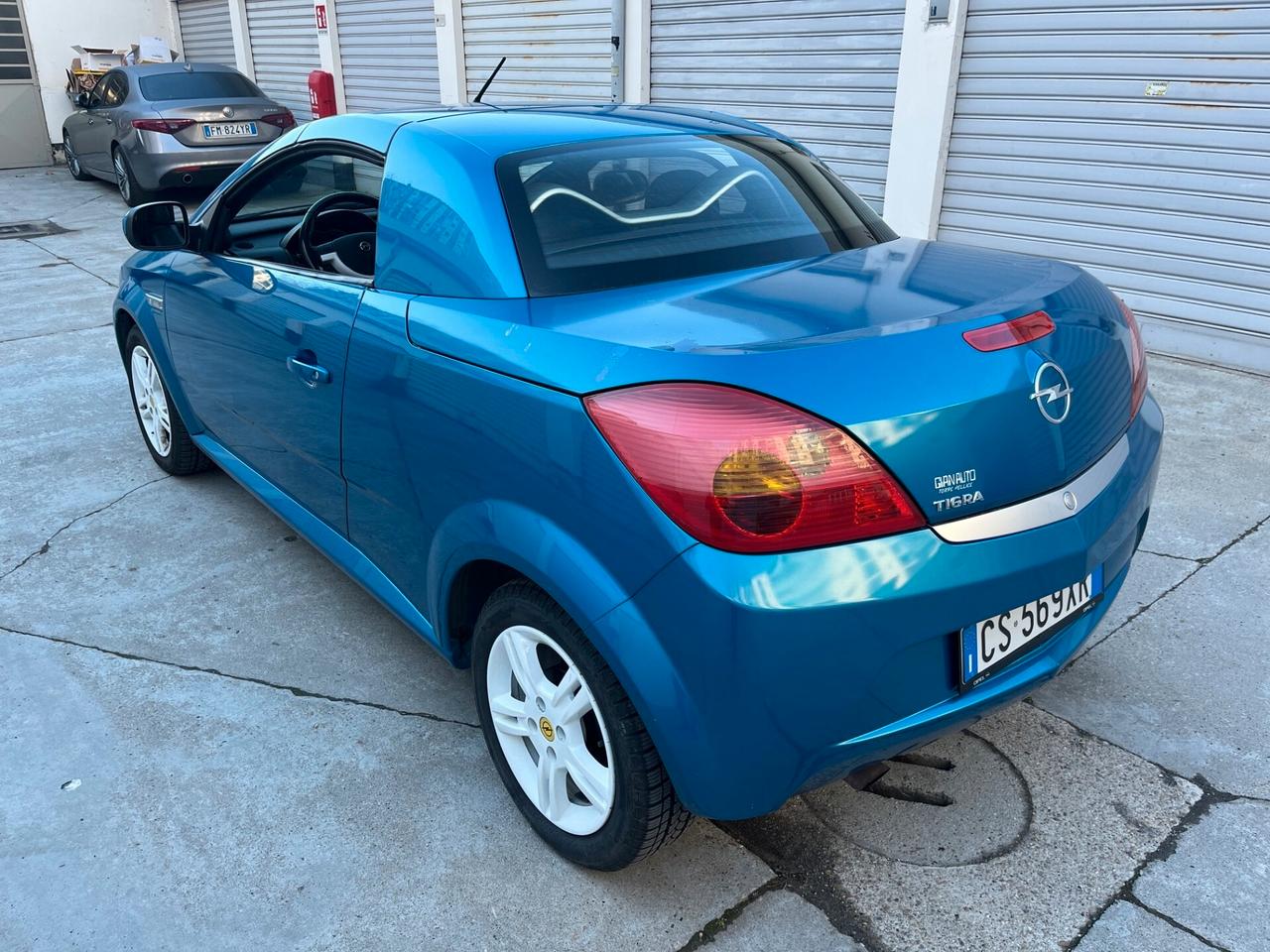 Opel Tigra TwinTop 1.4 16V Sport CABRIO