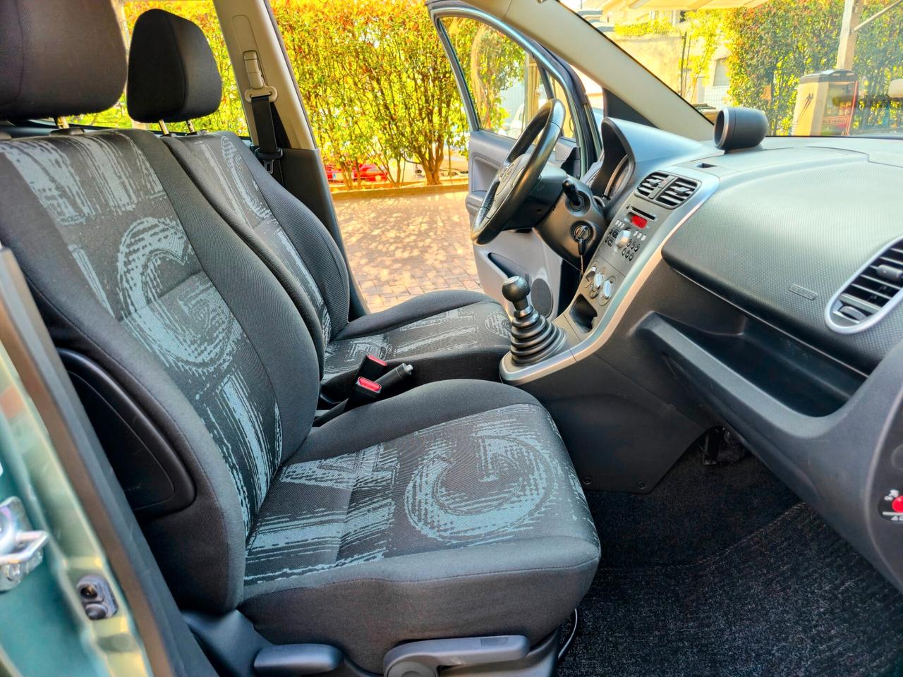 Opel Agila 1.2