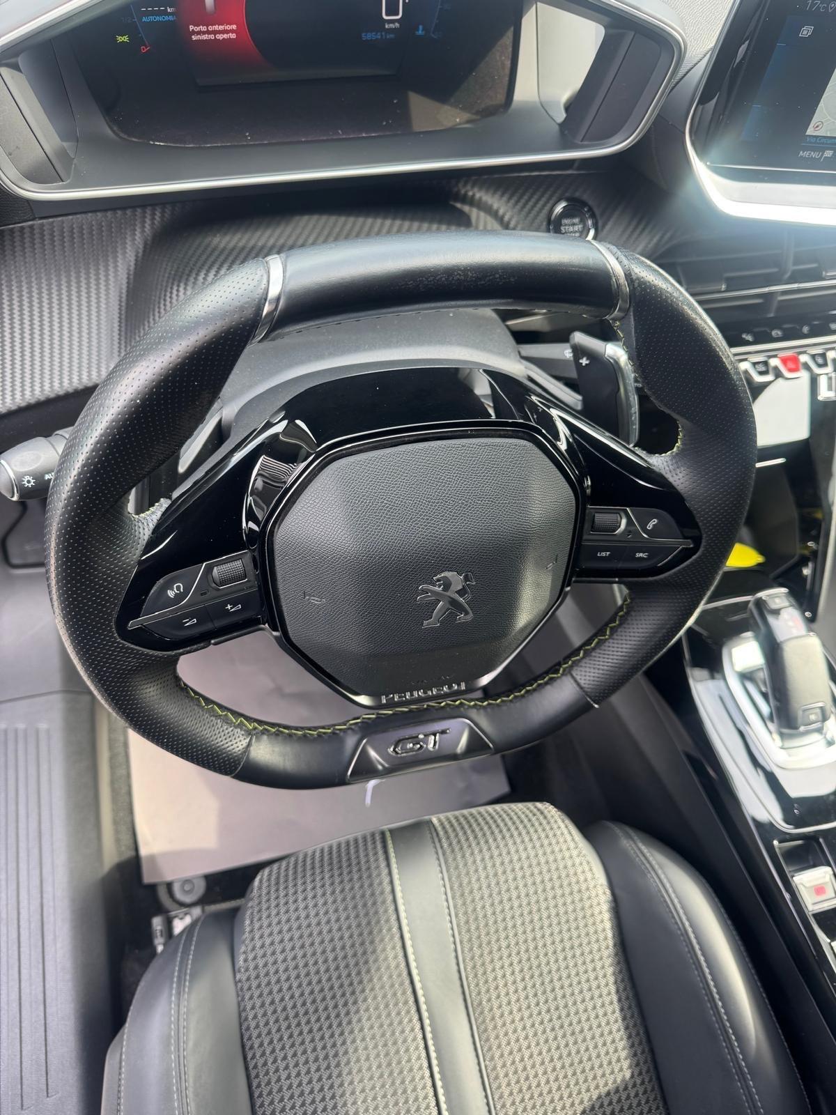 Peugeot 2008 BlueHDi 130 S&S EAT8 GT