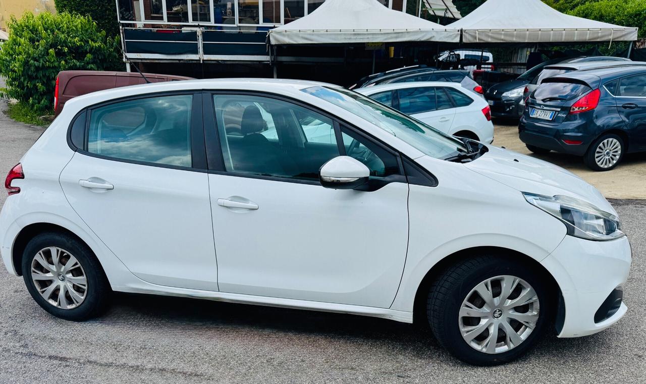Peugeot 208 BlueHDi 75 5 porte ok neopatentati
