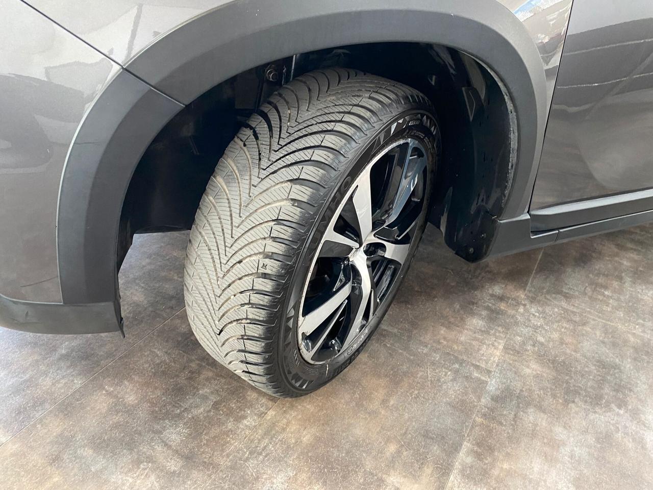 Peugeot 2008 1.6 BlueHDi 100 Allure UNiPRO/KMDOC