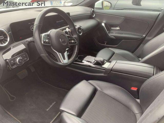 MERCEDES-BENZ CLA 180 D Shooting Brake Sport auto - FZ503SF