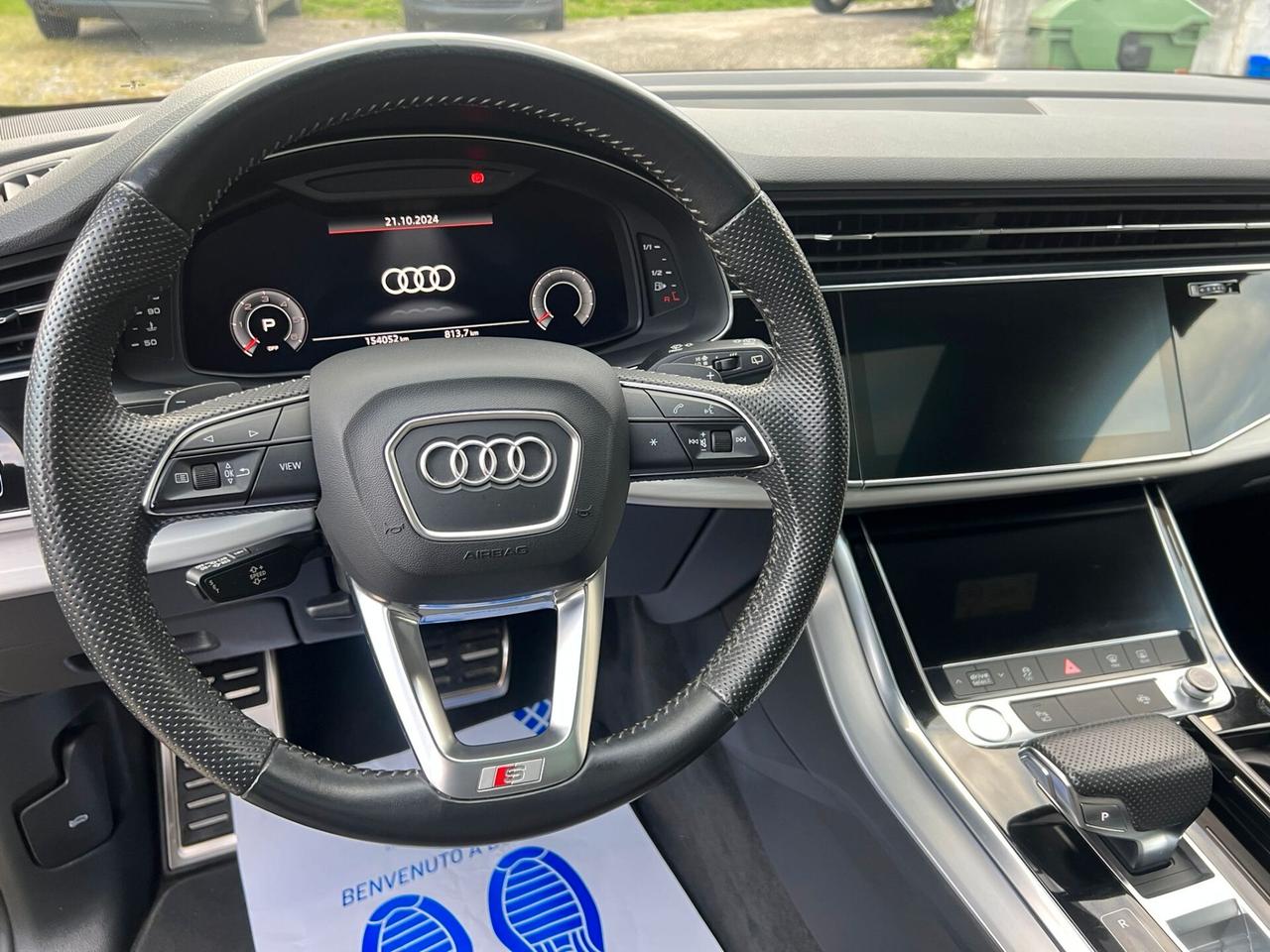 Audi Q8 45 TDI 286 cv S-Line