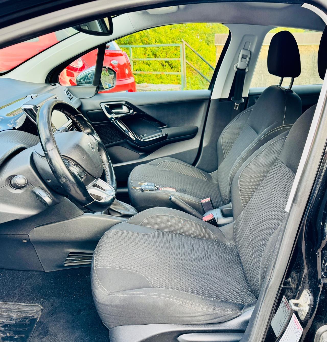 Peugeot 208 BlueHDi 75 5 porte Allure