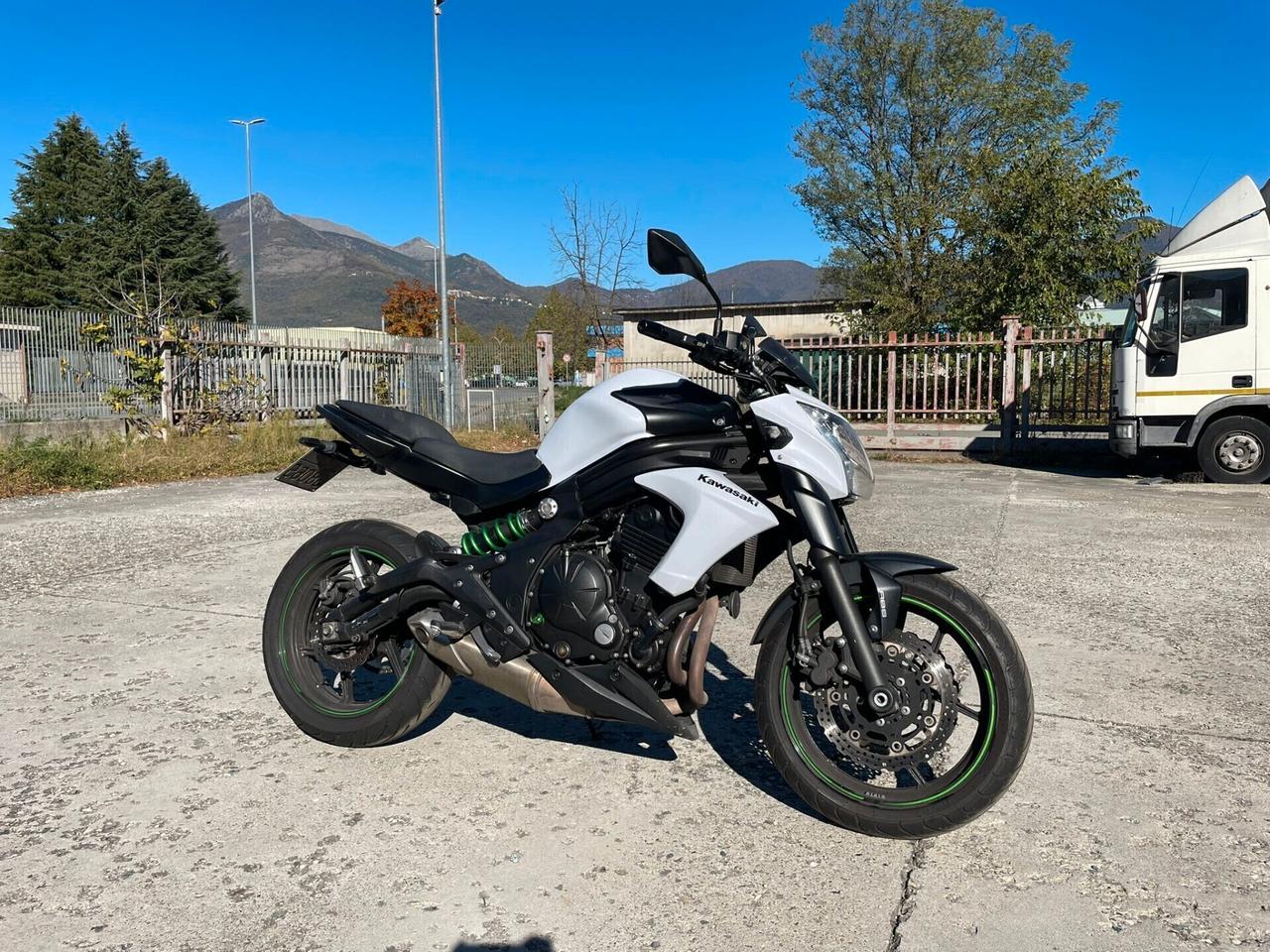 Kawasaki ER 6N ABS depotenziata a2