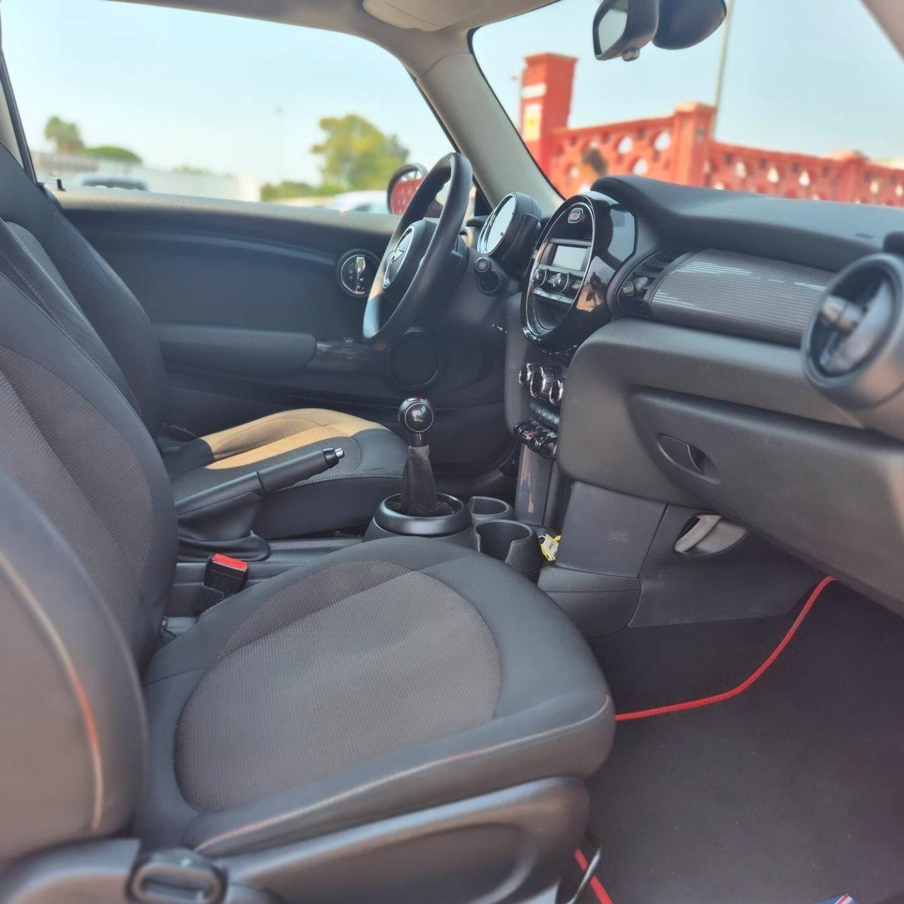 Mini 1.5 Cooper D 126.000 Km