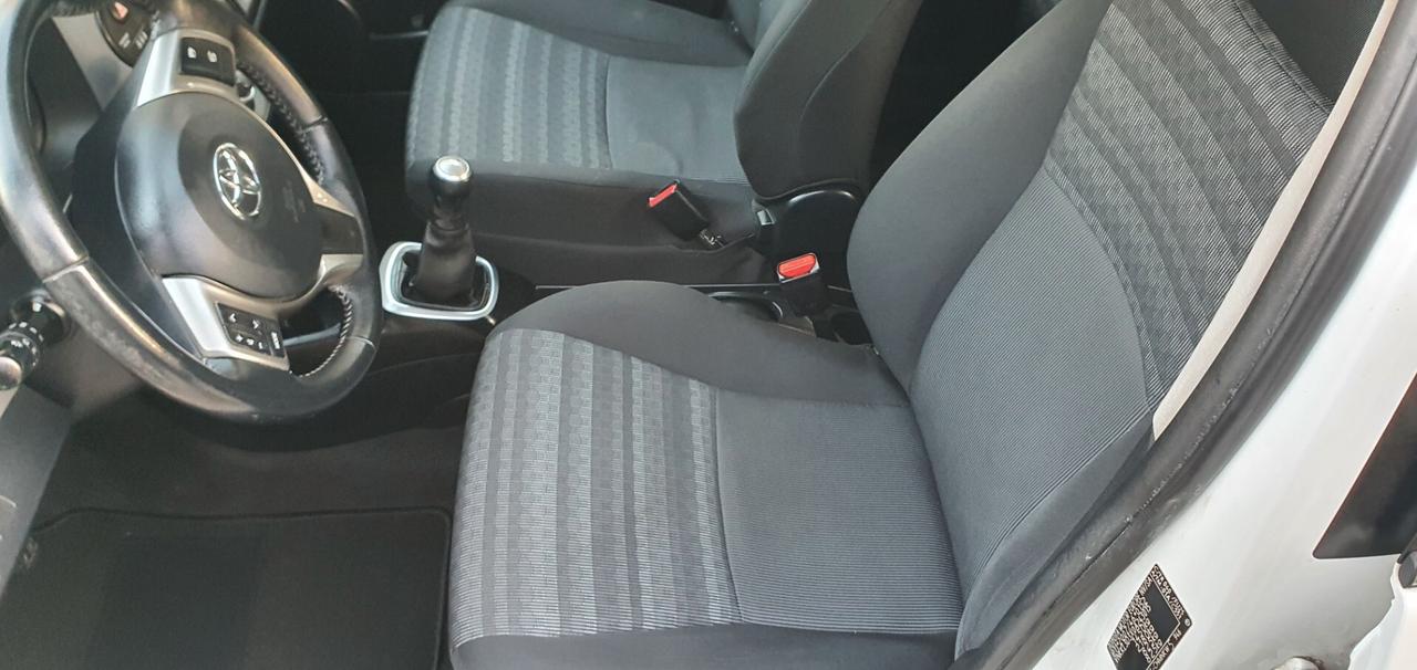 Toyota Yaris 1.0 5 porte Lounge