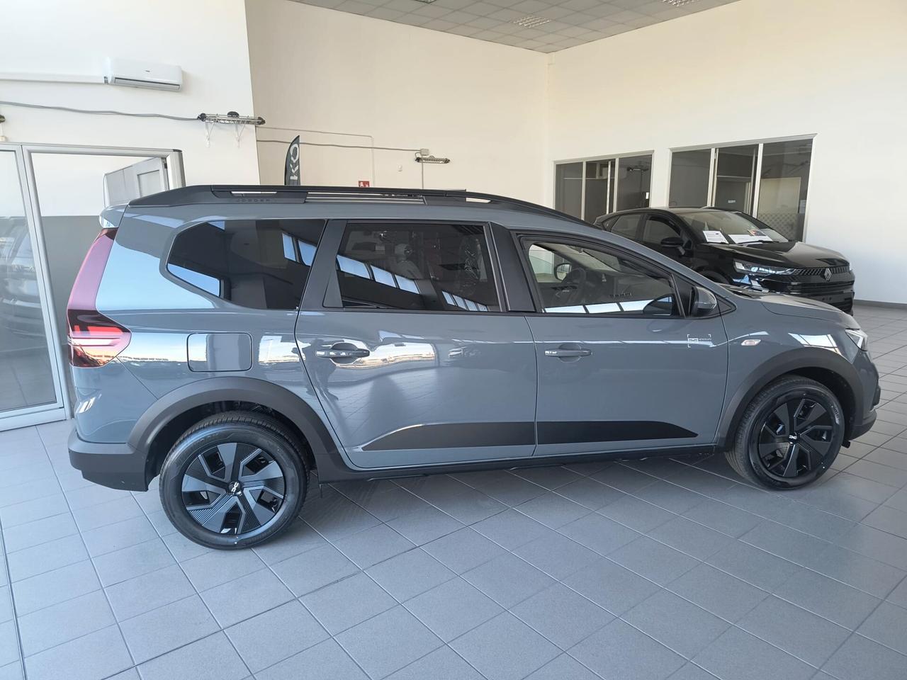 Dacia Jogger 1.0 TCe GPL 100 CV 7 posti Expression NUOVA DA IMMATRICOLARE