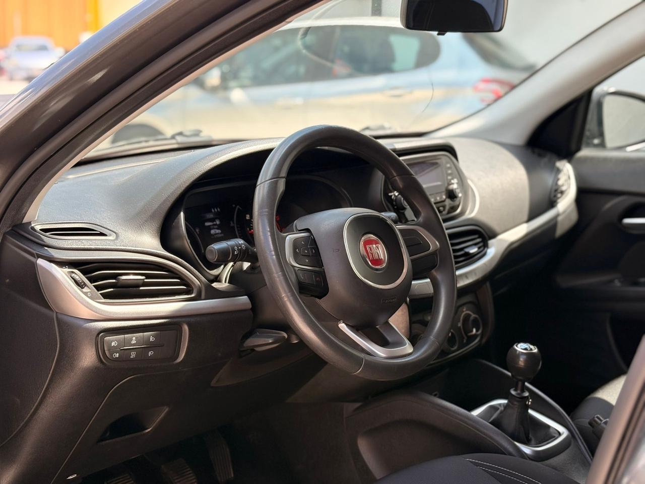 Fiat Tipo 1.6 MJT SES 5P S-DESIGN