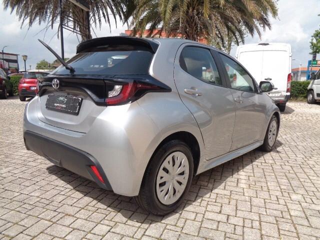 Toyota Yaris 1.0 5 porte Active OK NEOPATENTATI