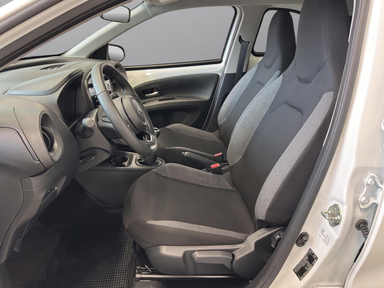 Toyota Aygo X 1.0 Active 72cv