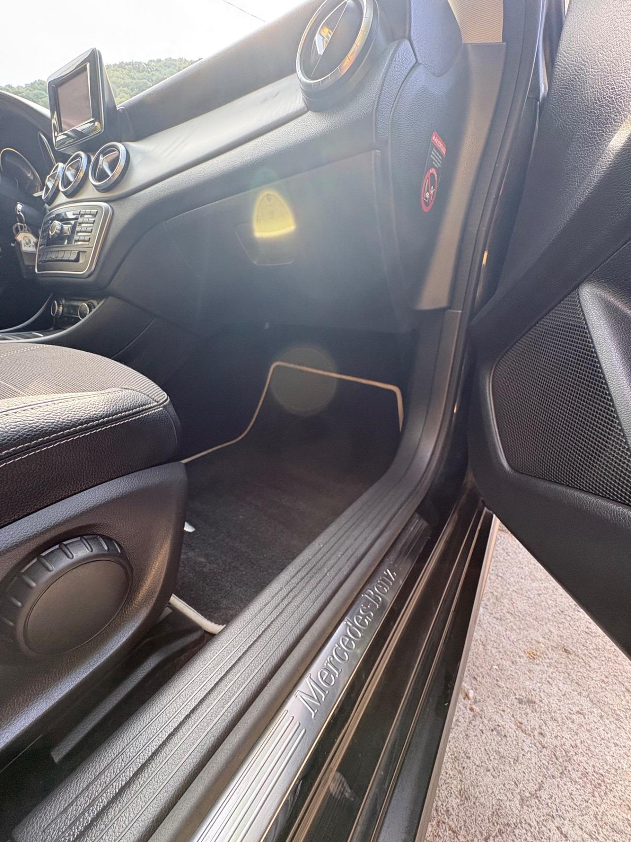 Mercedes-benz CLA 200 180 d Executive