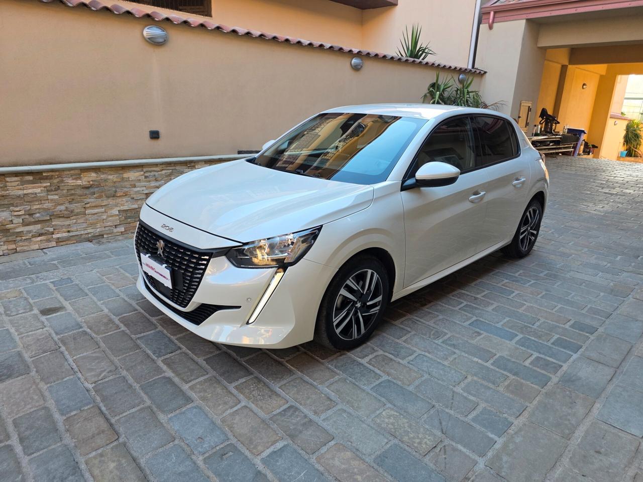 Peugeot 208 BlueHDi 100 Stop&Start 5 porte Allure Navi Pack