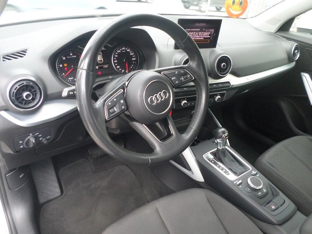 Audi Q2 30 TDI S tronic Business