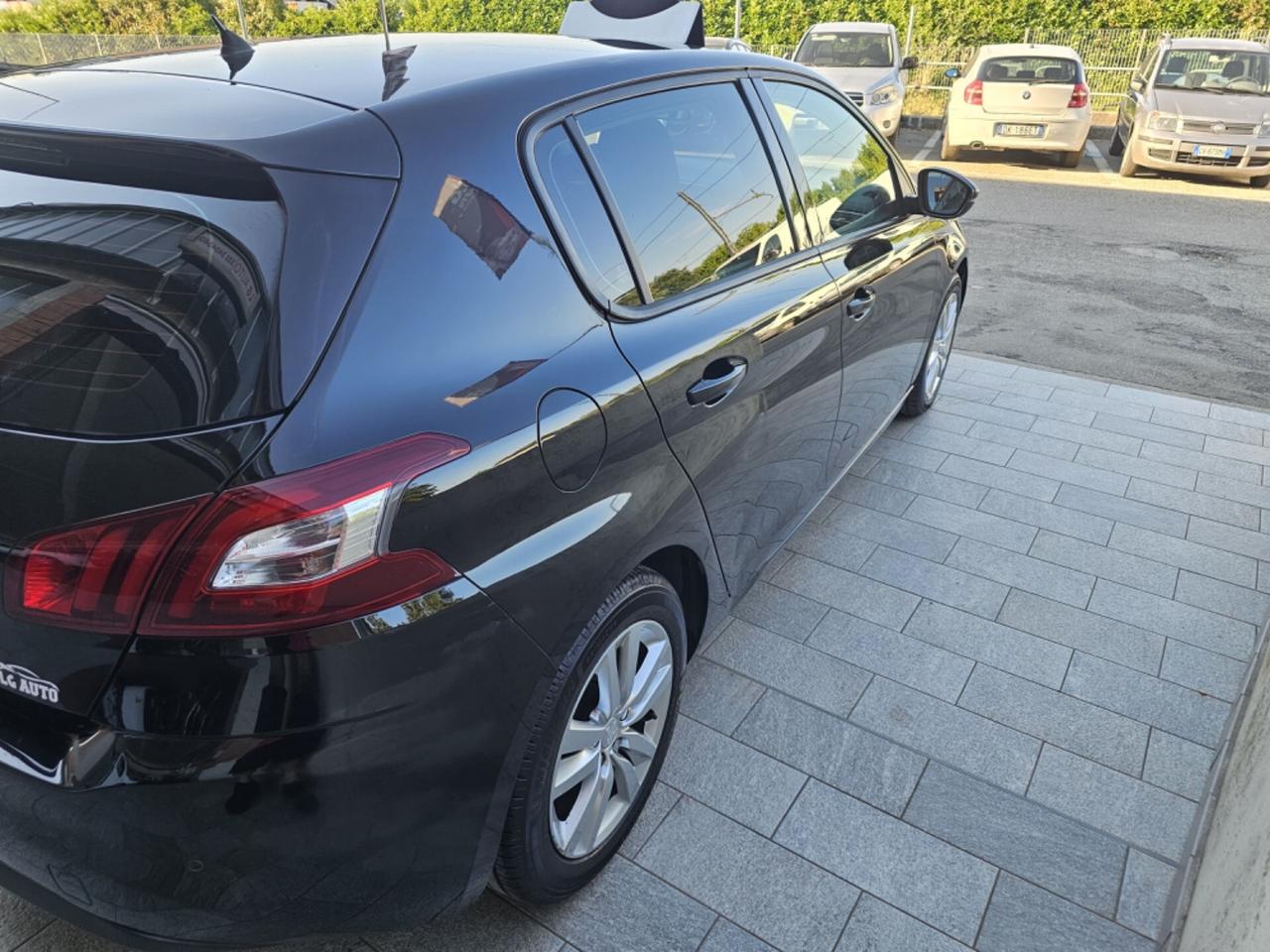Peugeot 308 1.6 HDi 92 CV Access