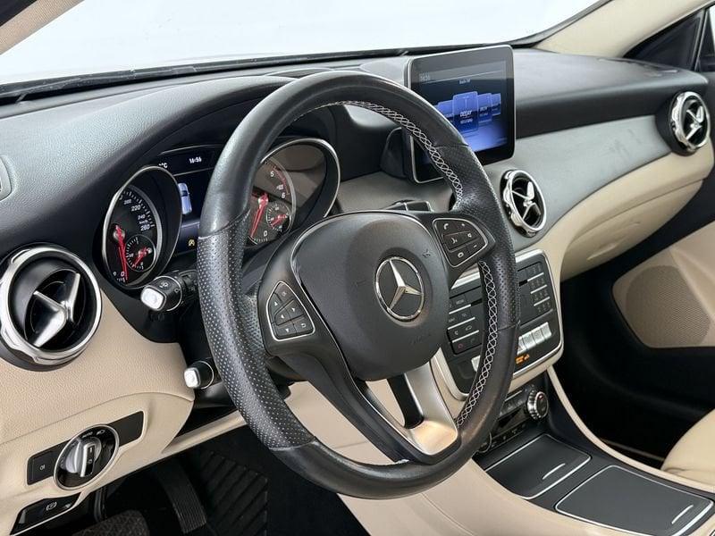 Mercedes-Benz GLA GLA 200 d Sport auto