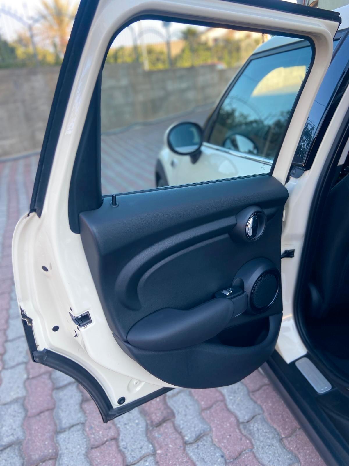 Mini Cooper D 1.5 116cv Hipe 5p