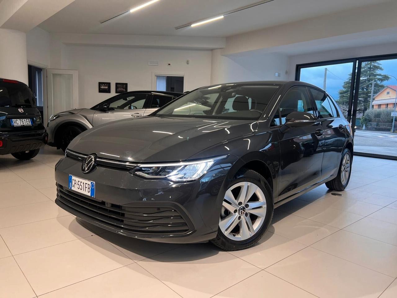 Volkswagen Golf 1.0 TSI EVO Life DSG