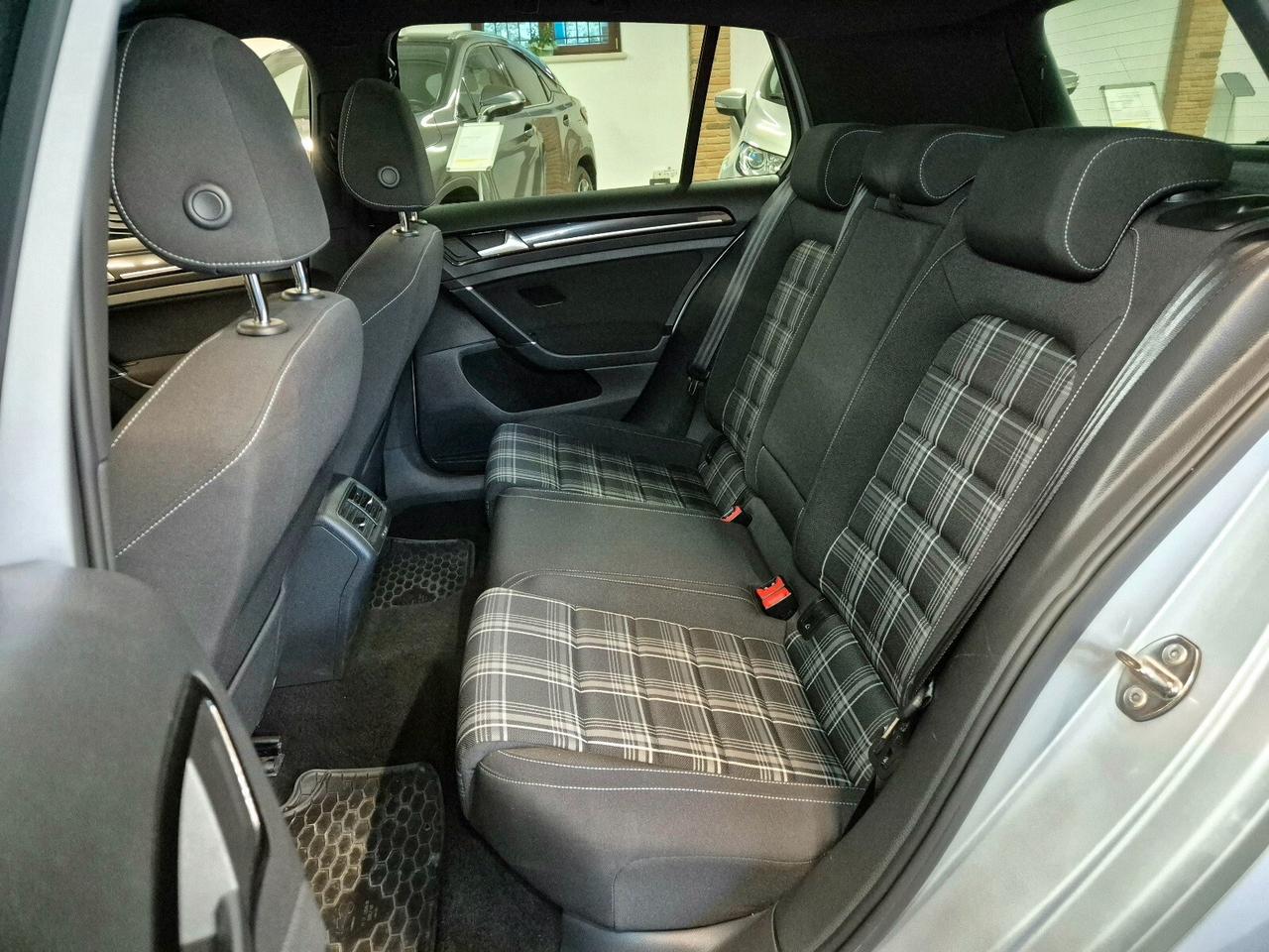 Volkswagen Golf GTD 2.0 TDI DSG 5p. BlueMotion Technology