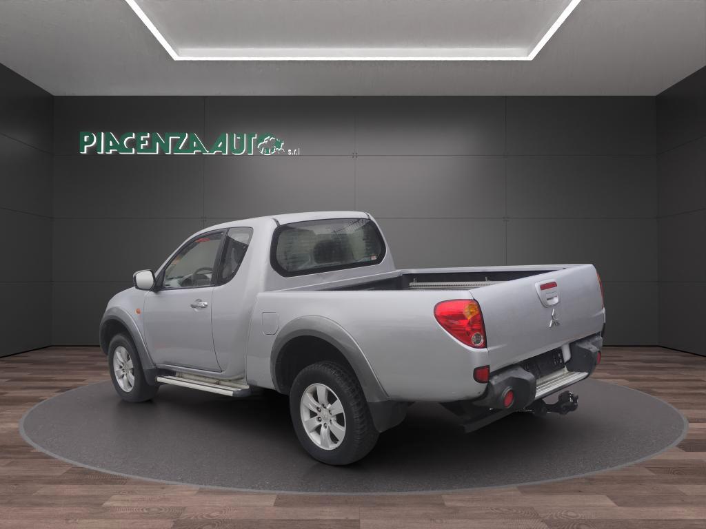 MITSUBISHI L 200 INTENSE CLUB CLAB 4WD.