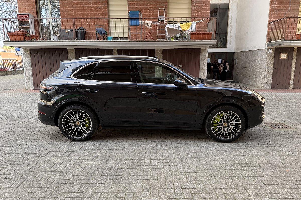 PORSCHE Cayenne 3.0 V6 E-Hybrid