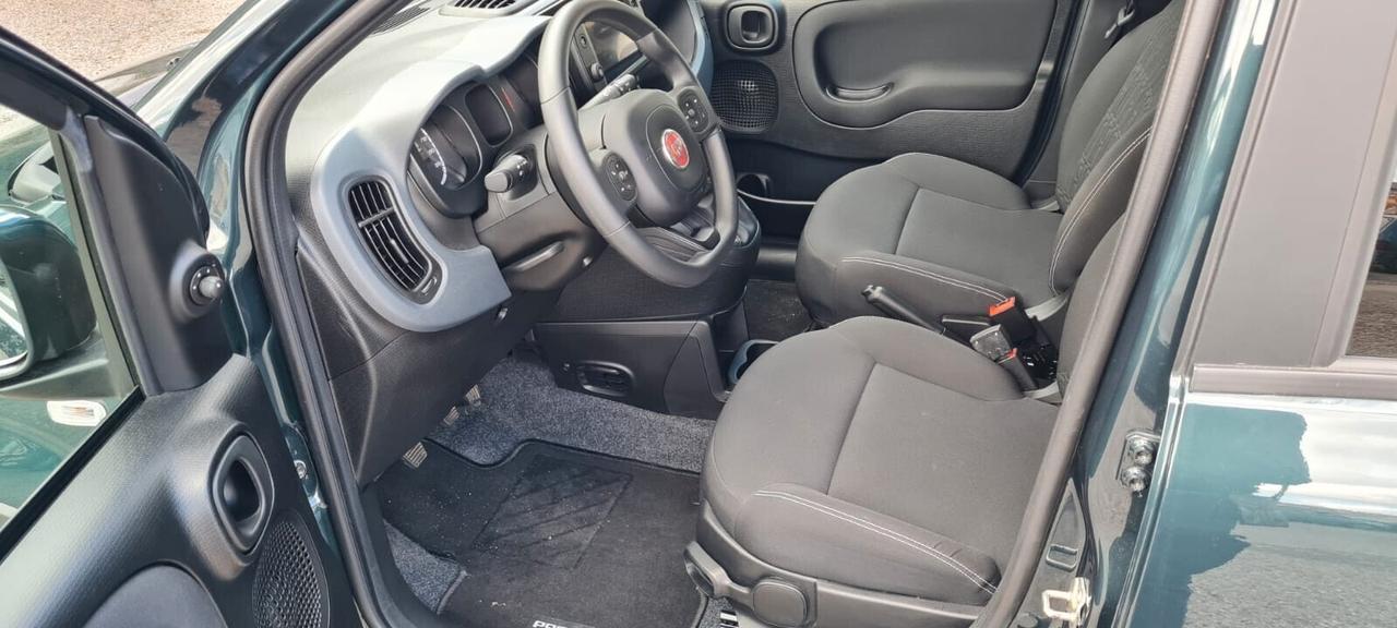 Fiat PANDA CROSS 1.0 FireFly Hybrid -9/23-km 7700