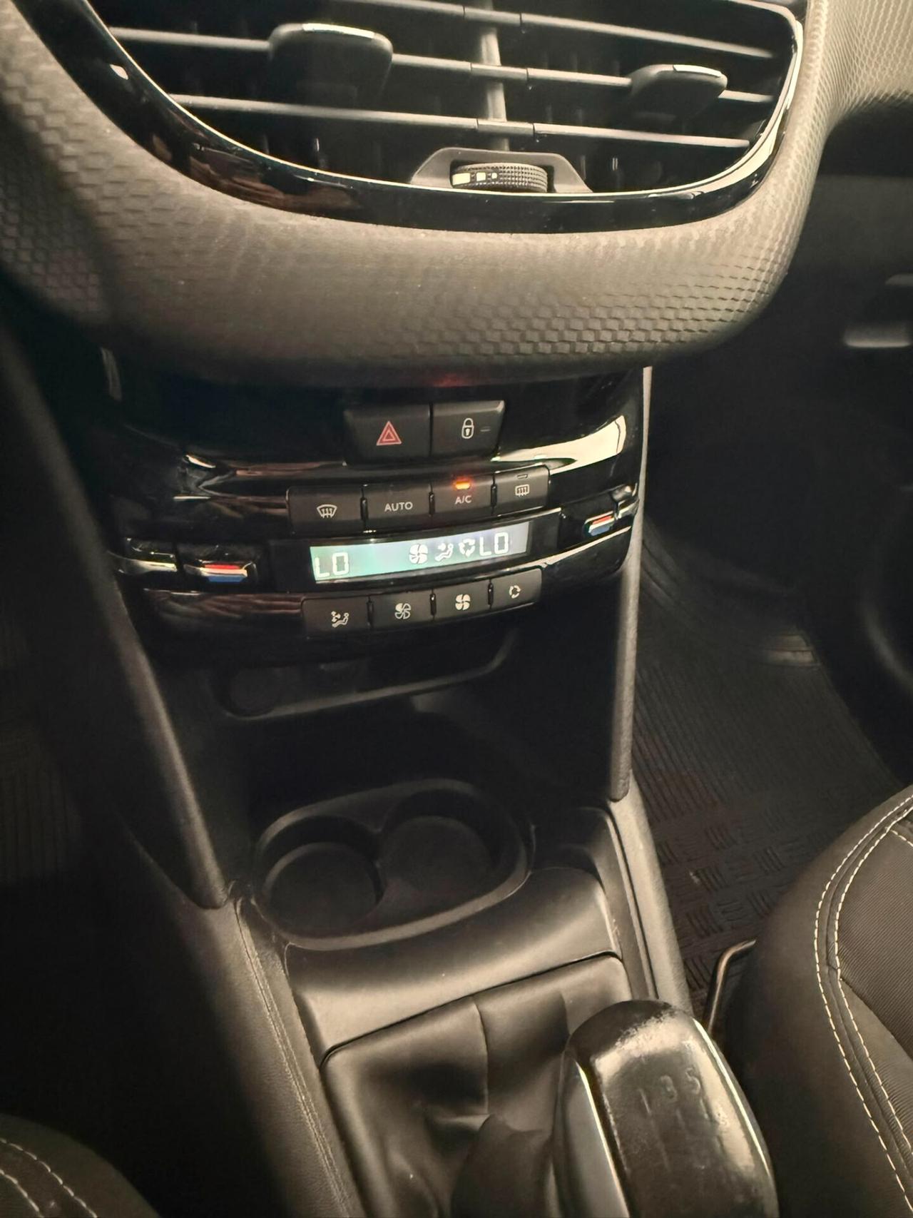 Peugeot 208 PEUGEOT 1.5DIESEL 75CV ALLURE PACK