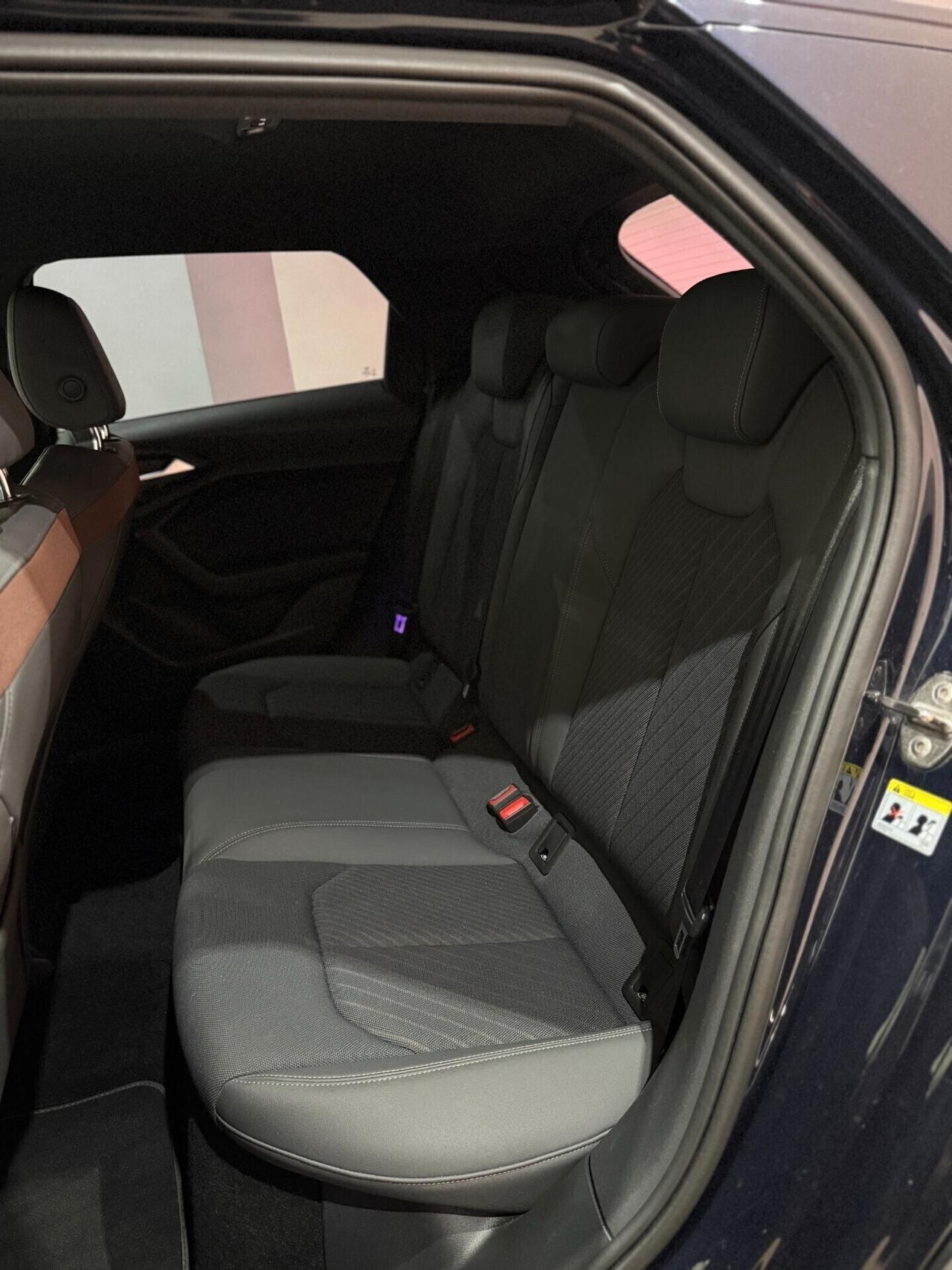 Audi A1 citycarver 30 TFSI S tronic Identity Contrast