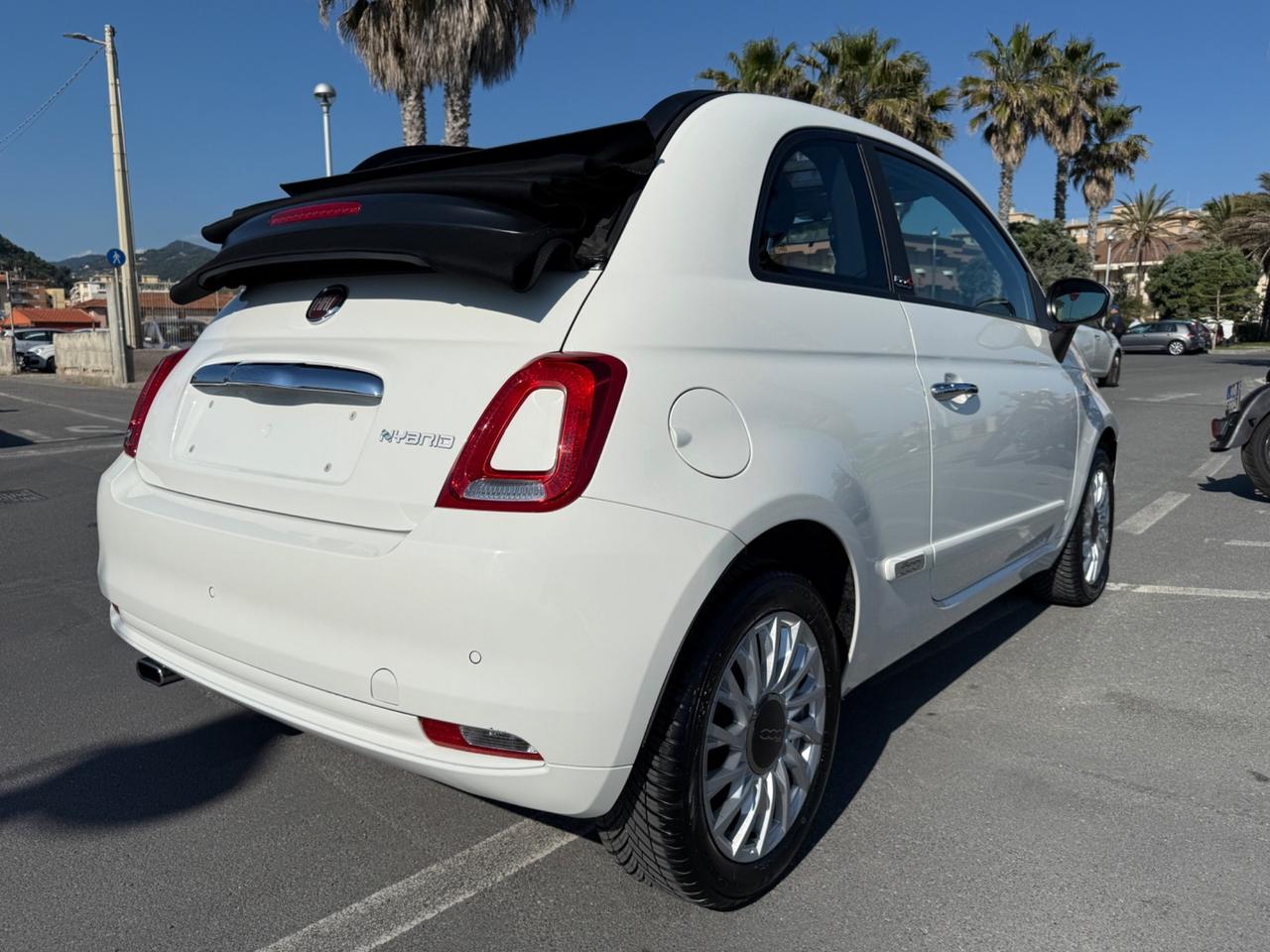 Fiat 500 C 1.0 Hybrid Dolcevita