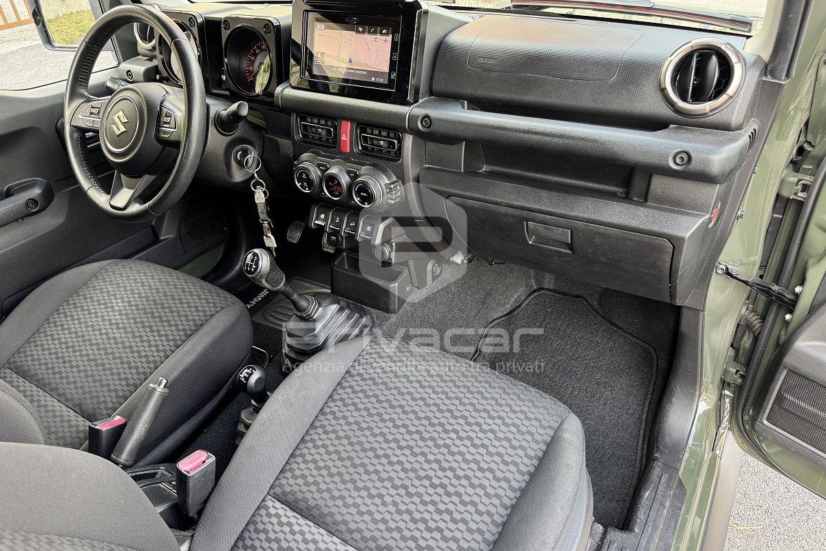 SUZUKI Jimny 1.5 5MT Top