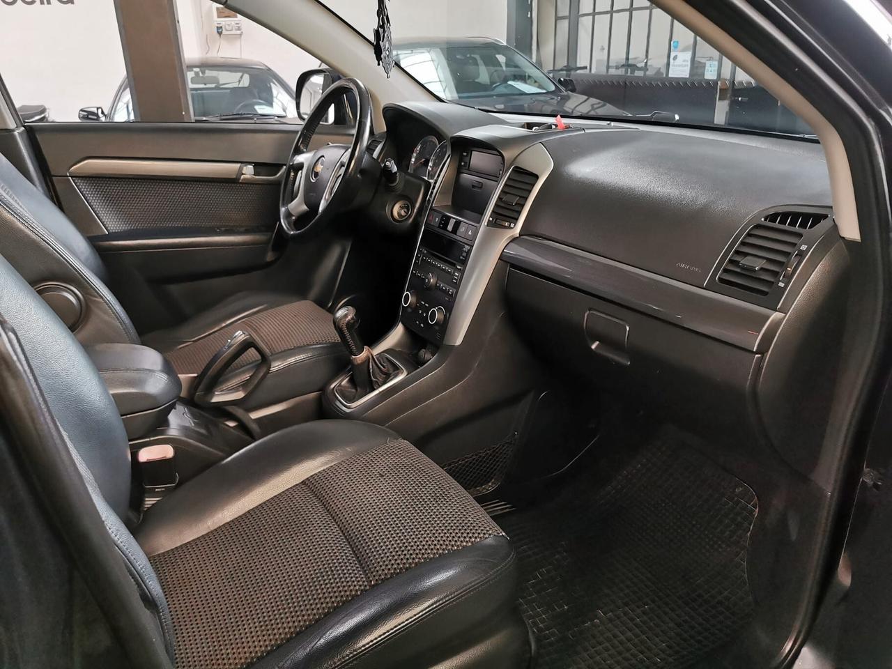 Chevrolet Captiva 2.4 2WD GPL 7 POSTI GARANZIA 12 MESI