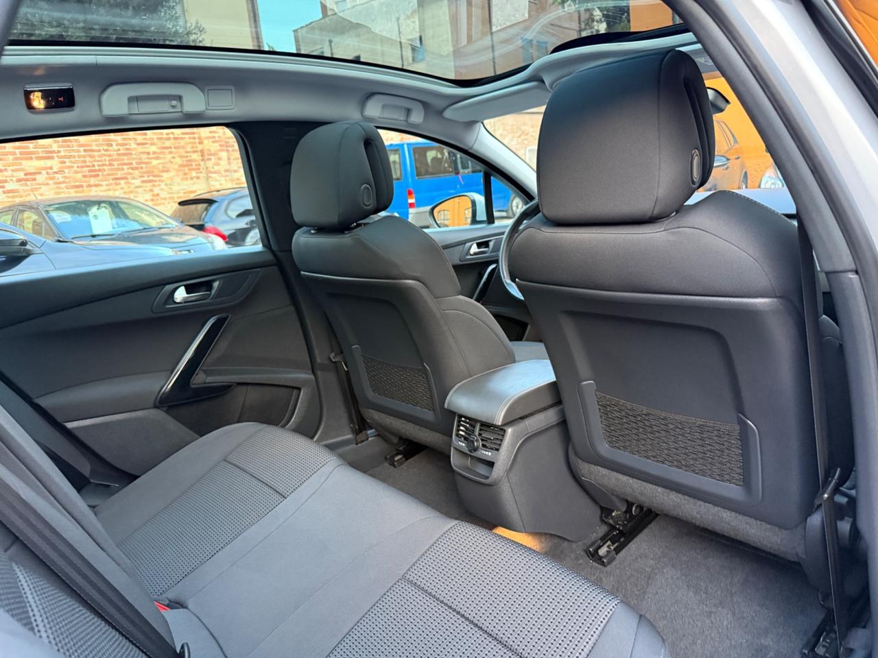 Peugeot 508 BlueHDi 180 EAT6 S&S SW Allure