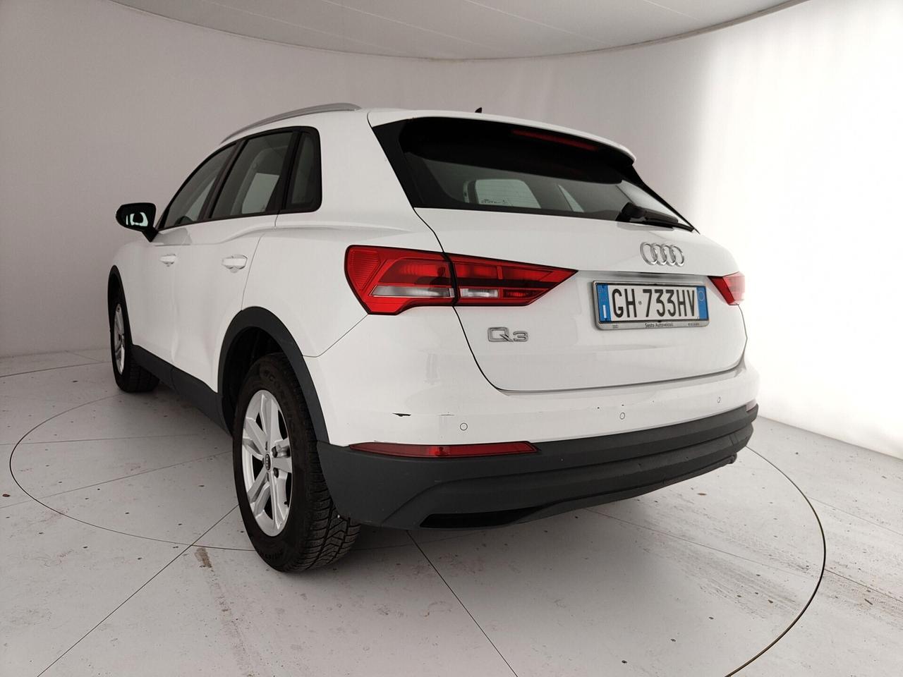 Audi Q3 35 TDI S tronic Business