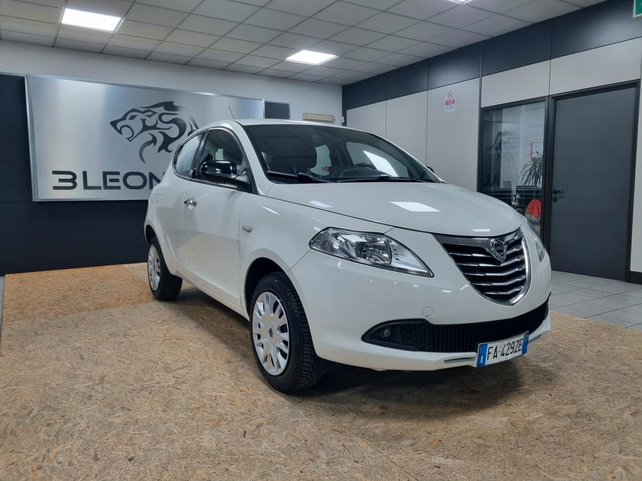 LANCIA YPSILON 0.9 TwinAir 85 CV 5p. ECOCHIC SILVER