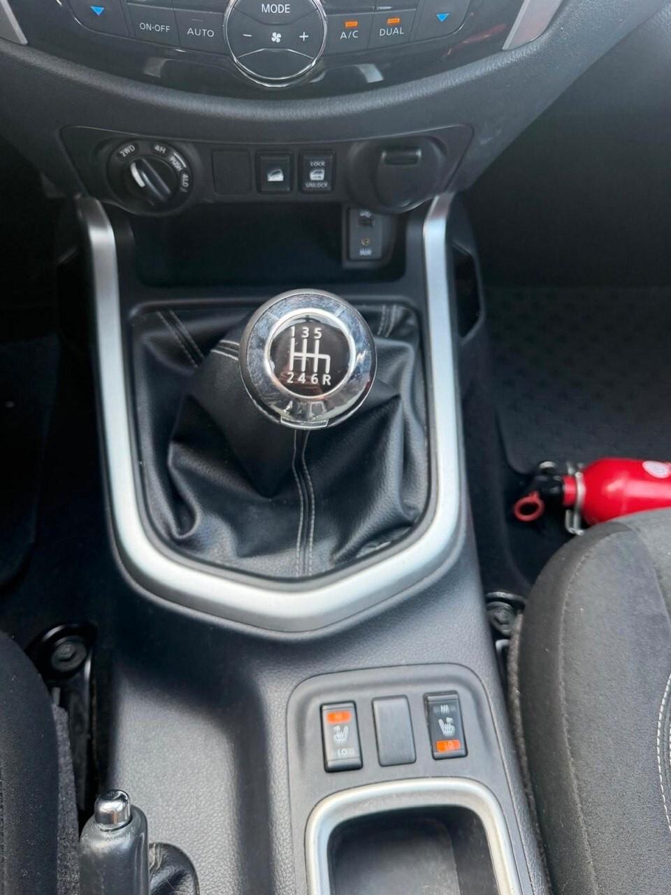 Nissan Navara 2.3 dCi 4WD Double Cab N-Connecta
