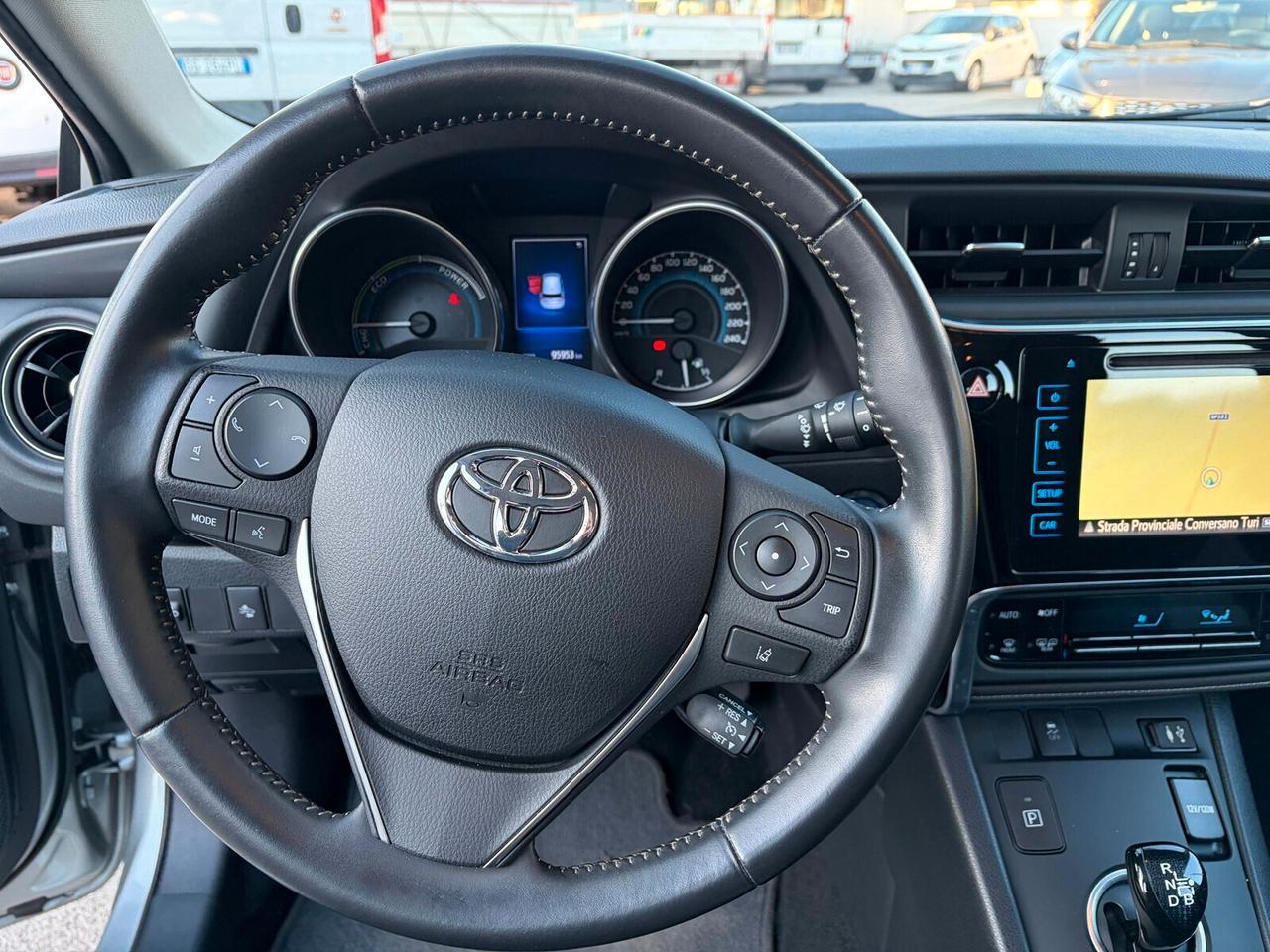Toyota Auris 1.8 Hybrid Style