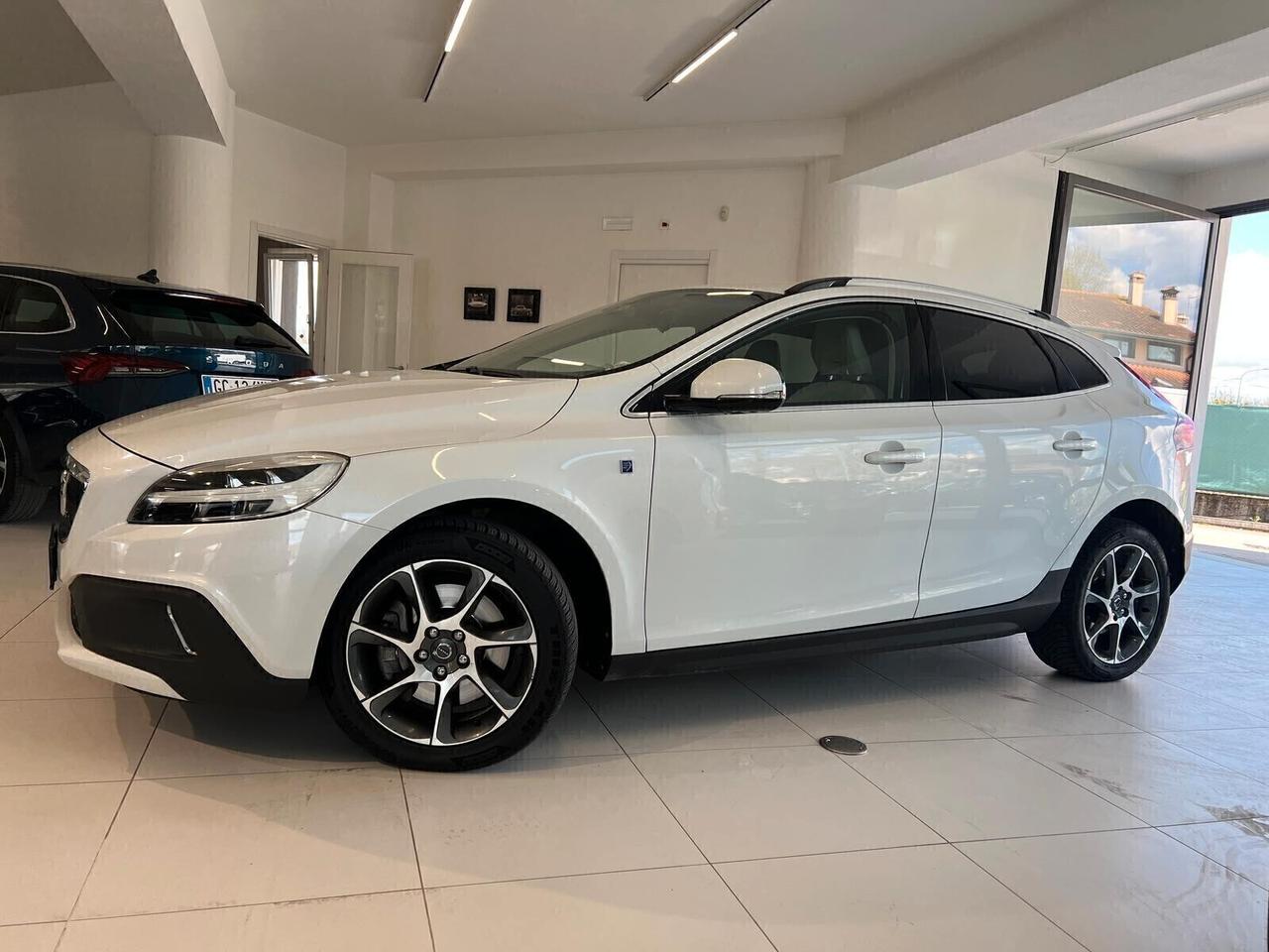 Volvo V40 Cross Country V40 Cross Country D2 Momentum