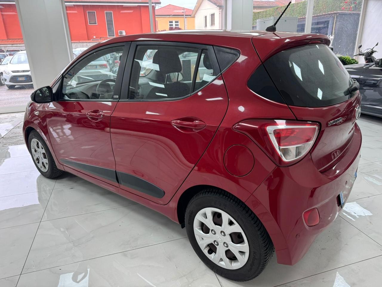 Hyundai i10 1.0 MPI Sound Edition