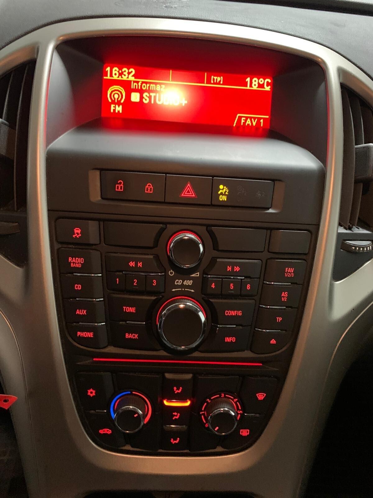 Opel Astra 1.4 100CV Sports Tourer 2011