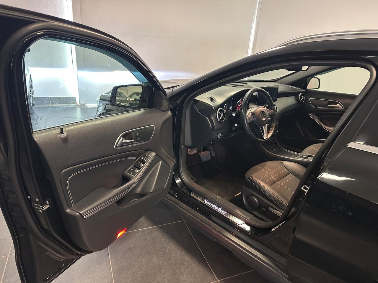 MERCEDES-BENZ GLA 220 CDI 170CV AUTOMATICA SPORT