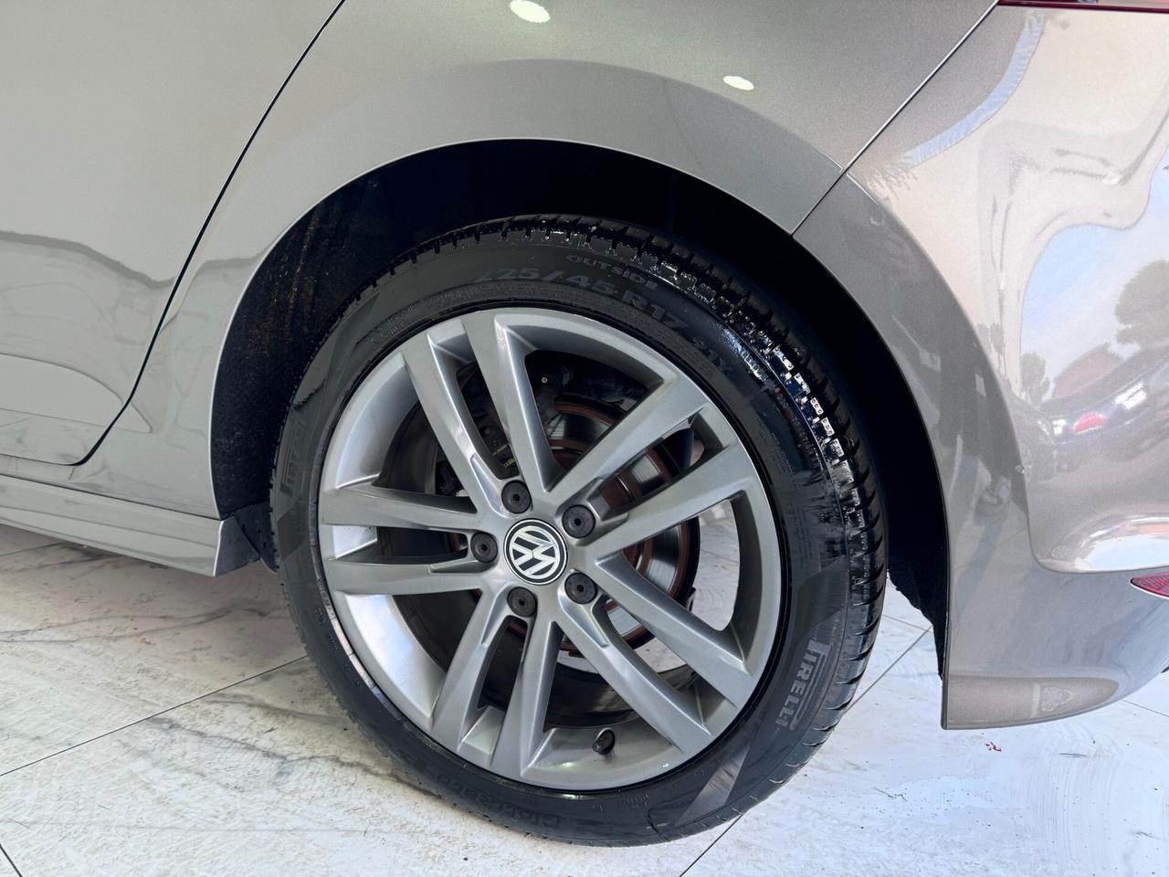 Volkswagen Golf 1.6 TDI 110 CV 5p. Sport-R LINE-E6