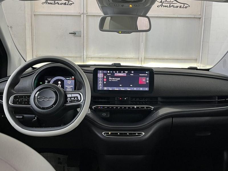 FIAT 500 500e Berlina 42 kWh La Prima TUA DA 149,00 EURO AL MESE