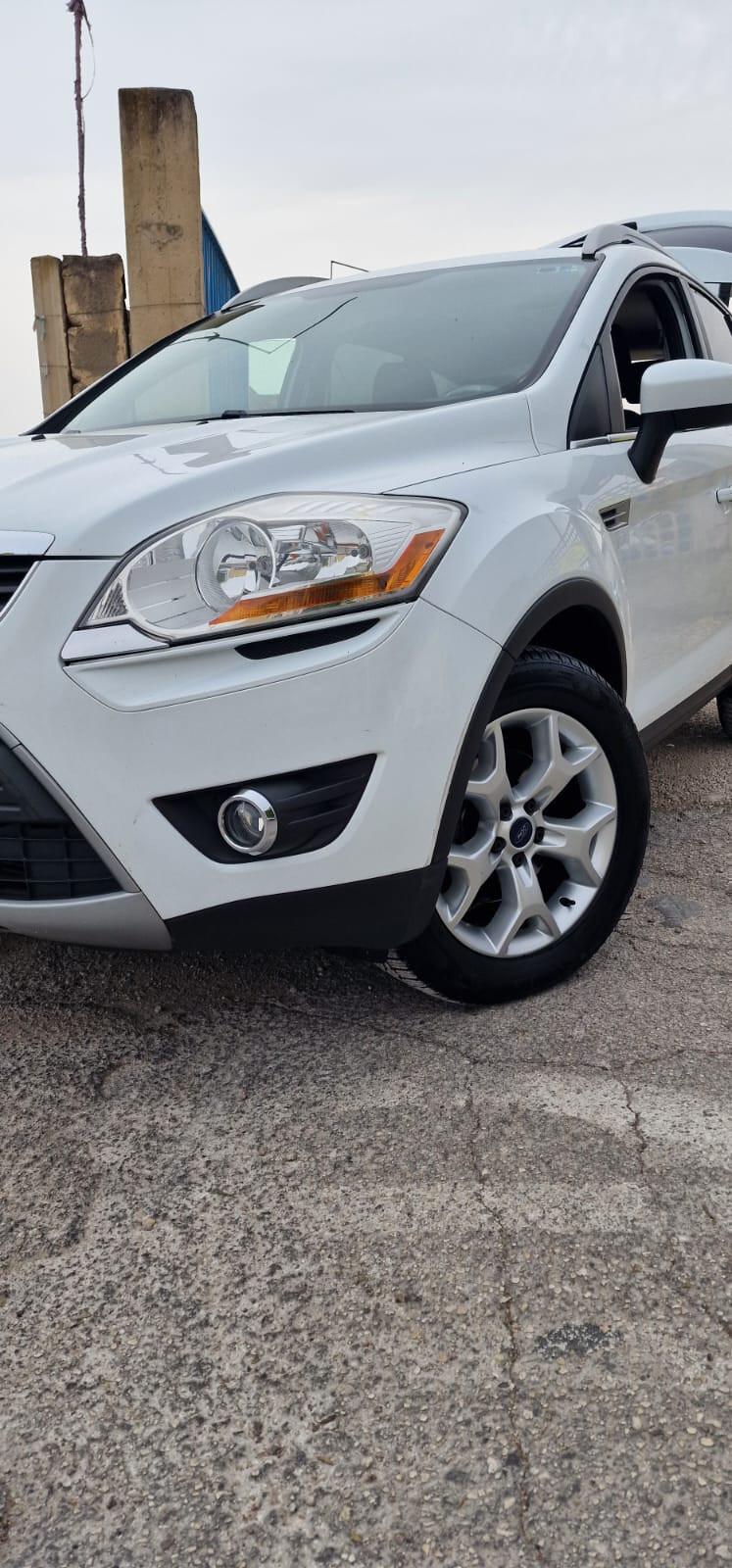 Ford Kuga 2.0 TDCi 140 CV Titanium 2012 PERFETTA