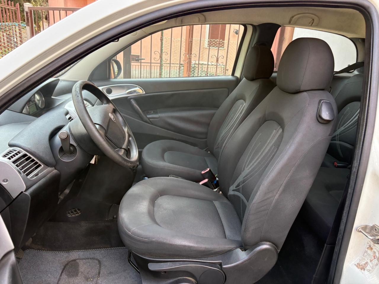 Lancia Ypsilon 1.2 69 CV Platinum NEOPATENTATI