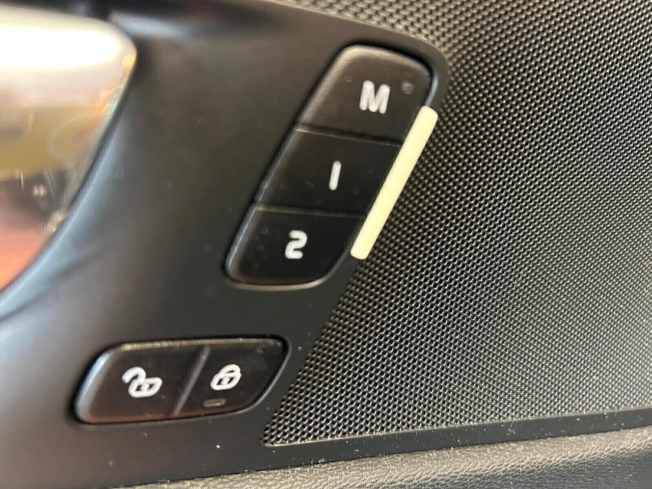 Volvo XC 60 R-DESIGN B4 (d) AWD Geartronic