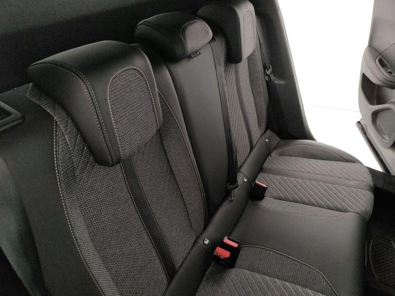 Peugeot 2008 2008 Hybrid 145 e-DCS6 Allure