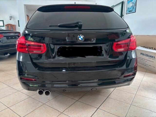 Bmw 320 320d xDrive Touring Luxury 4x4 integrale 190 cv euro 6 B